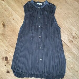 Vince Pleated Sleeveless top sz M
